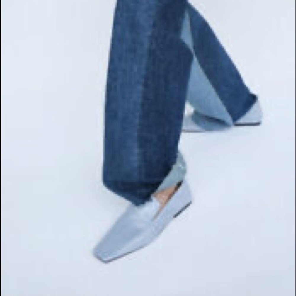 ZARA Light Gray Pointed Slip-On Women’s Loafers